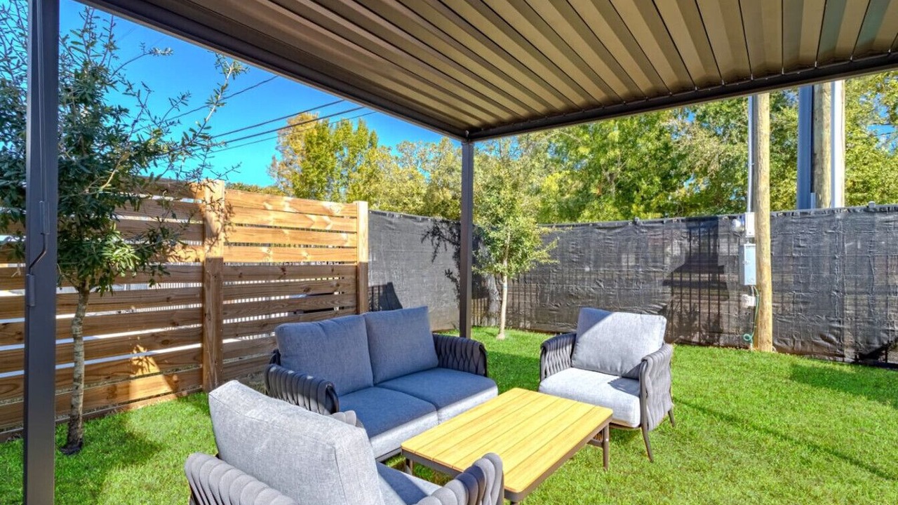 Photo of Patio Balcony in Spring Branch Central