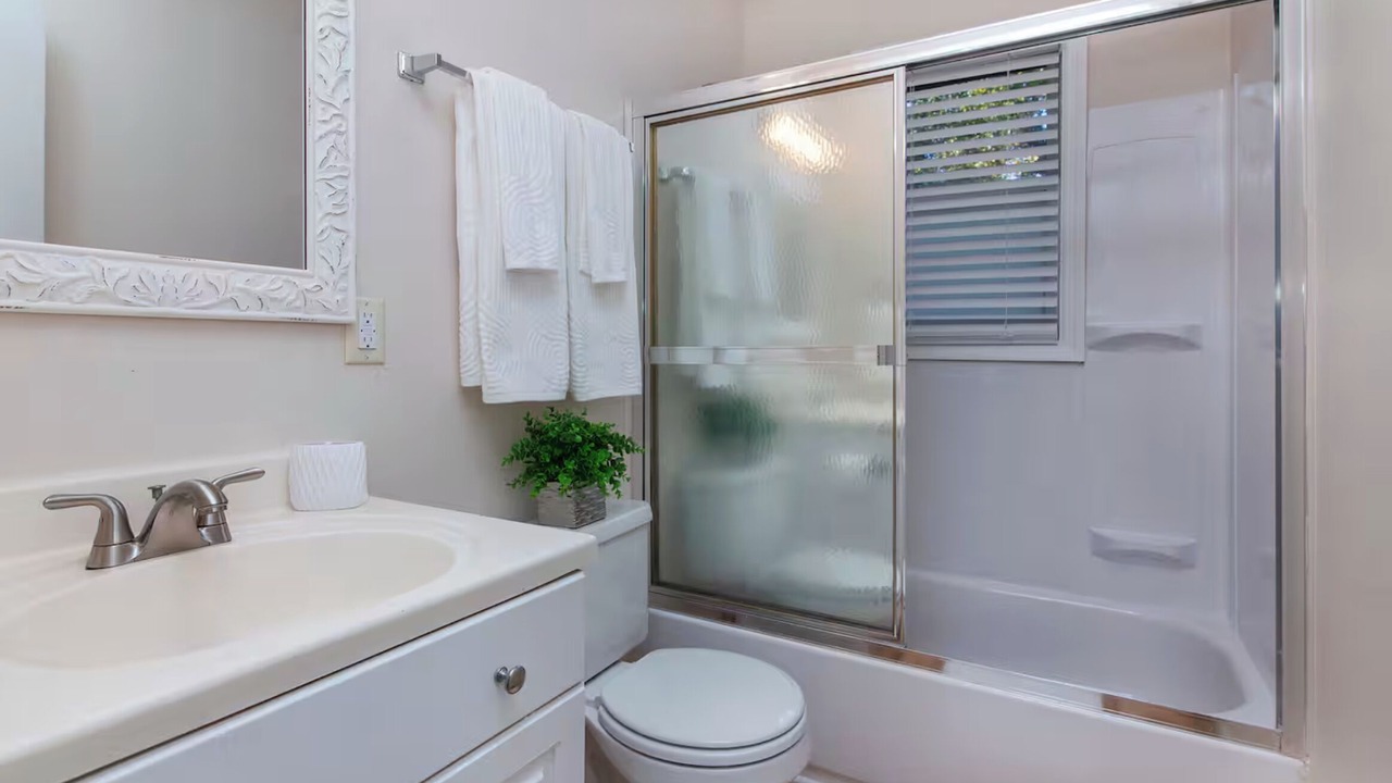 Photo of Bathroom in Ponderosa - Wingate
