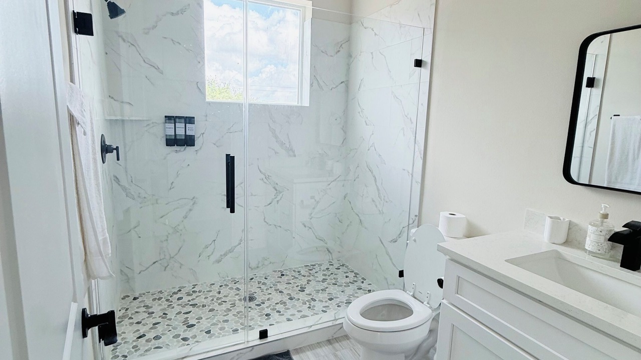 Photo of Bathroom in El Lago