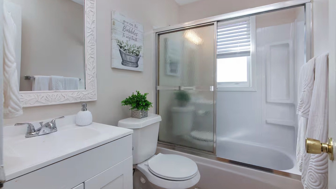 Photo of Bathroom in Ponderosa - Wingate