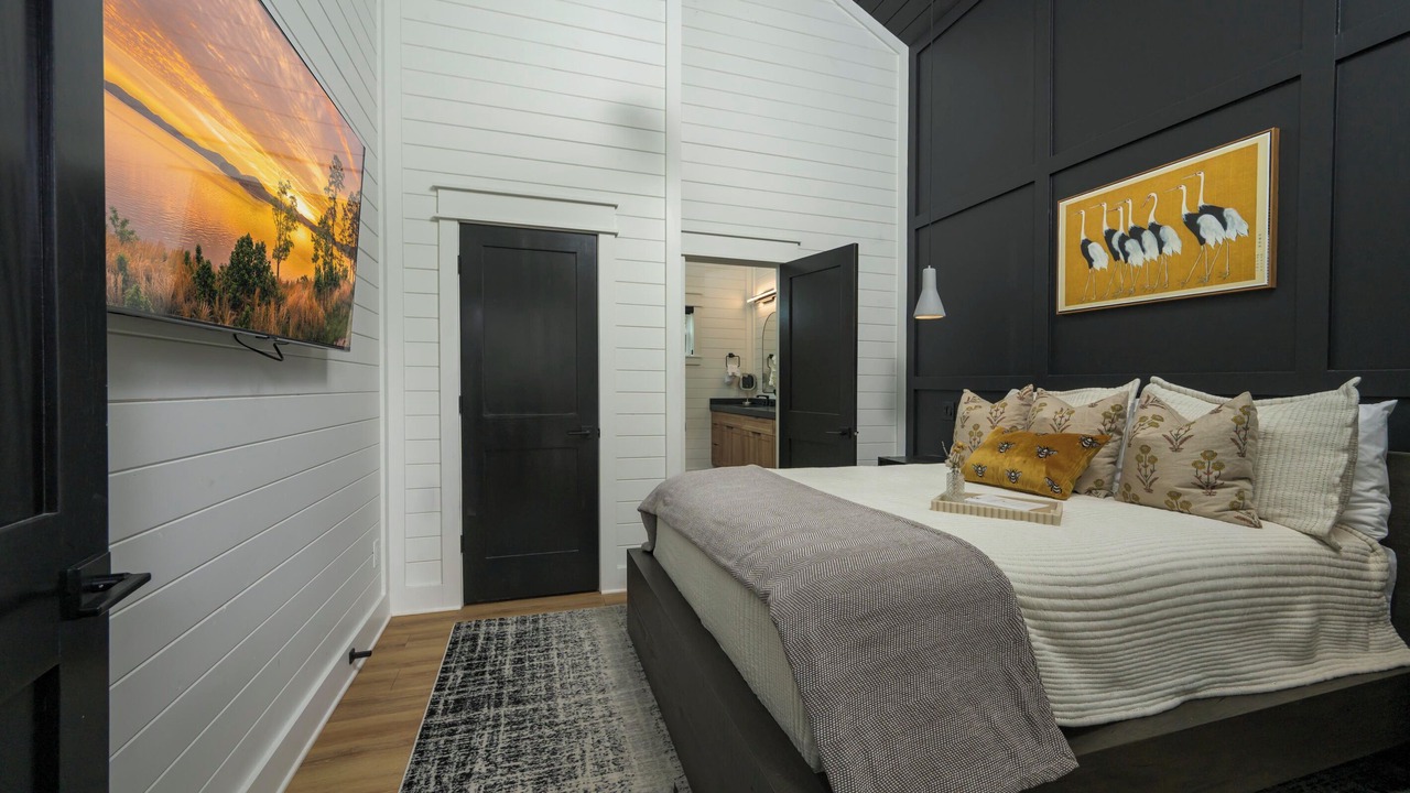 Photo of Bedroom in Hochatown