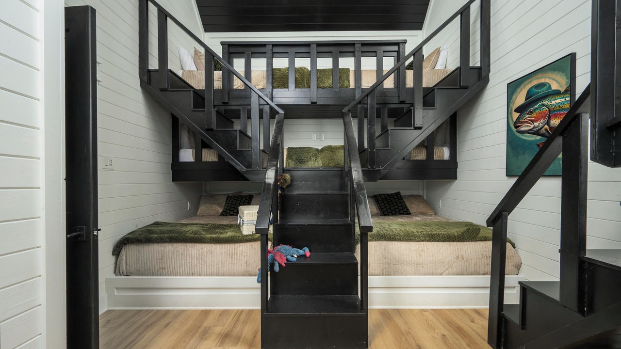 Photo of Bedroom in Hochatown