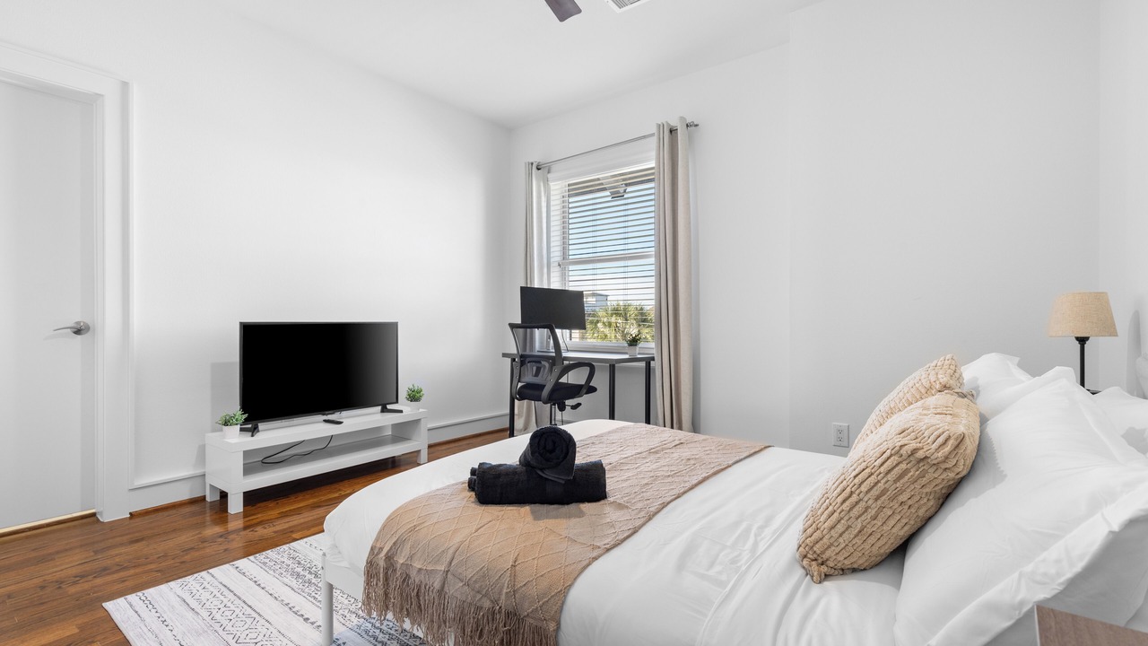 Photo of Bedroom in Washington Ave./ Memorial Park