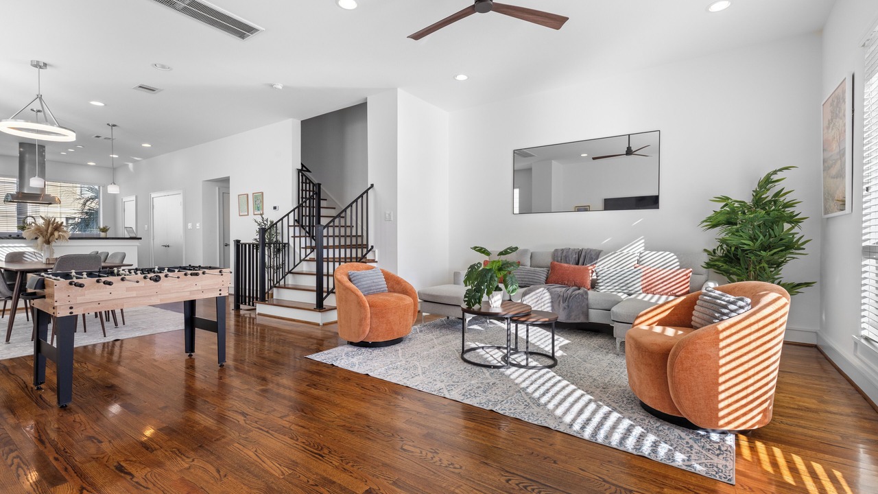 Photo of Livingroom in Washington Ave./ Memorial Park