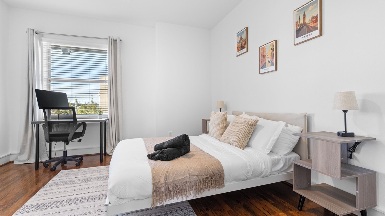 Photo of Bedroom in Washington Ave./ Memorial Park