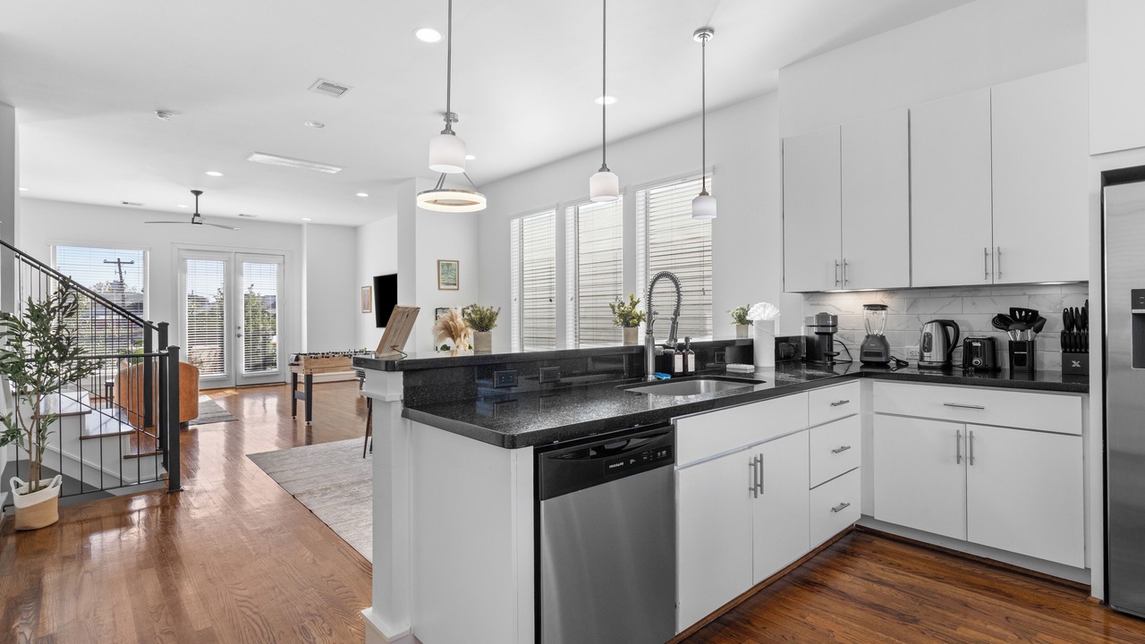 Photo of Kitchen in Washington Ave./ Memorial Park