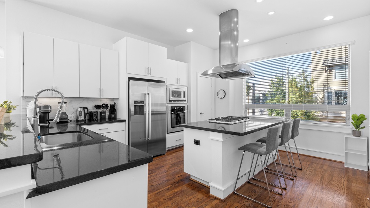 Photo of Kitchen in Washington Ave./ Memorial Park
