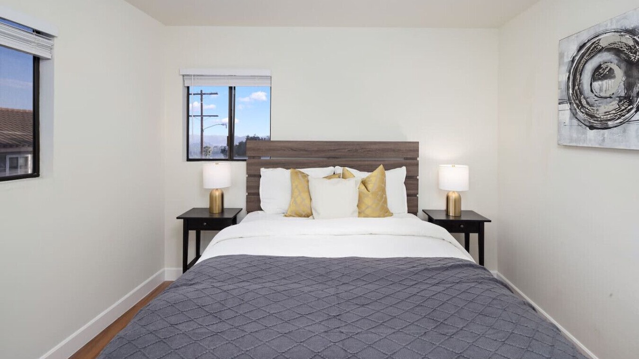 Photo of Bedroom in La Crescenta-Montrose