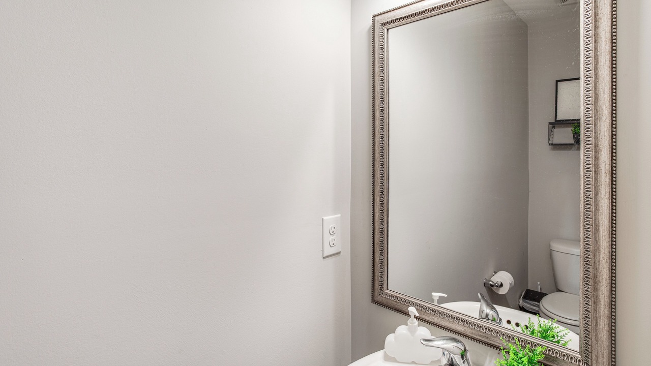 Photo of Bathroom in Huntcliff