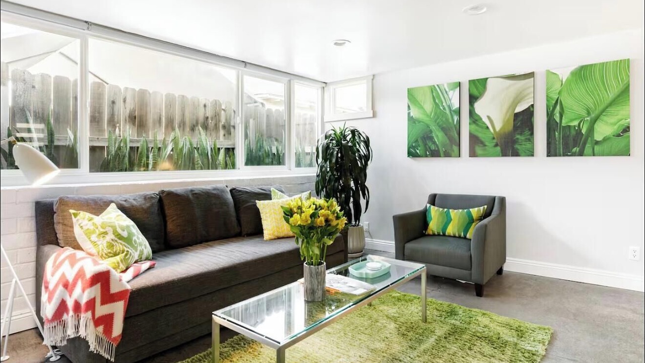 Photo of Livingroom in Pasadena