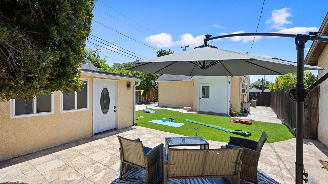 Photo of Patio Balcony in Lamanda Park