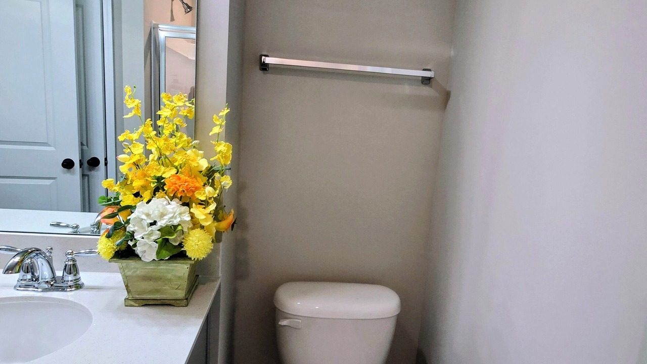 Photo of Bathroom in Davis Lake - Eastfield