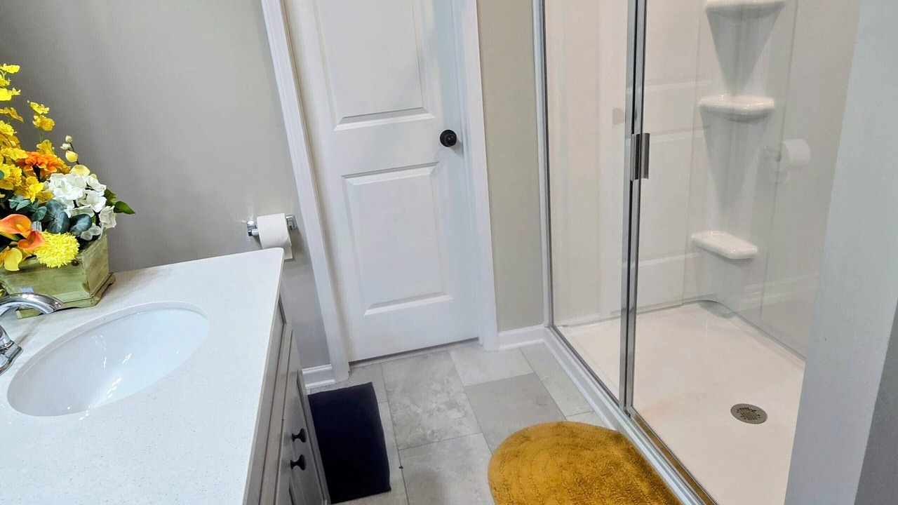 Photo of Bathroom in Davis Lake - Eastfield