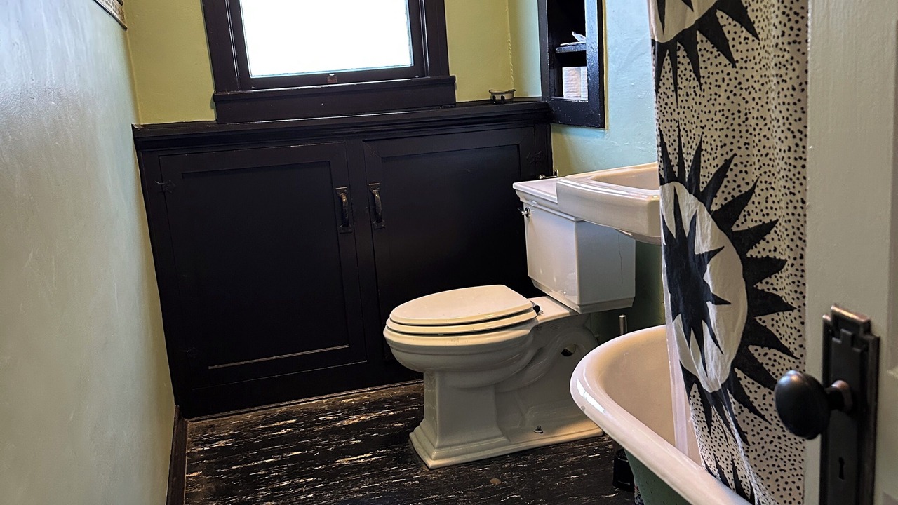 Photo of Bathroom in East Hollywood