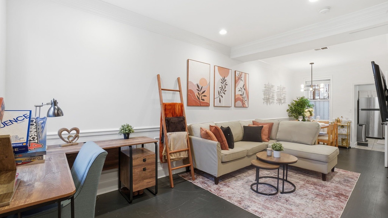 Photo of Livingroom in Shaw