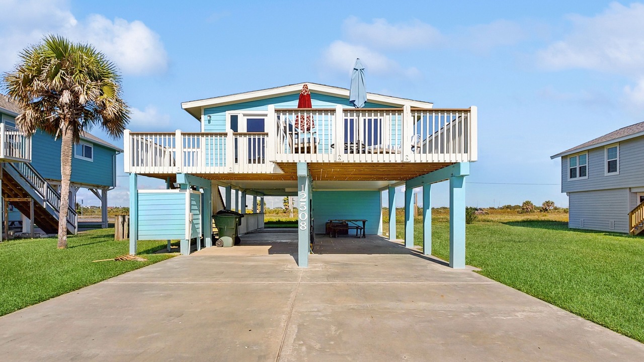 Photo of Patio Balcony in Spanish Grant