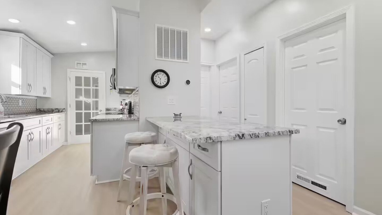 Photo of Kitchen in Commerce Township