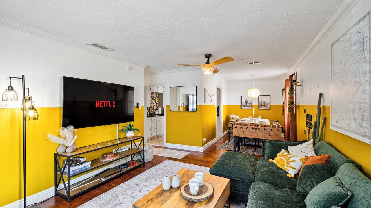 Photo of Livingroom in Zilker