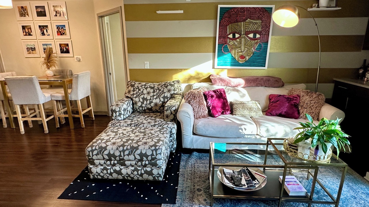 Photo of Livingroom in NoHo Arts District