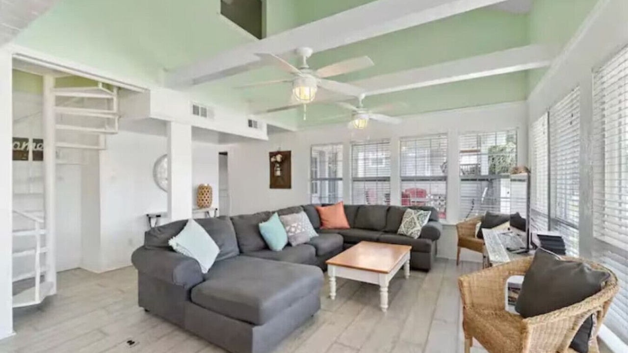 Photo of Bedroom in Pirates Beach