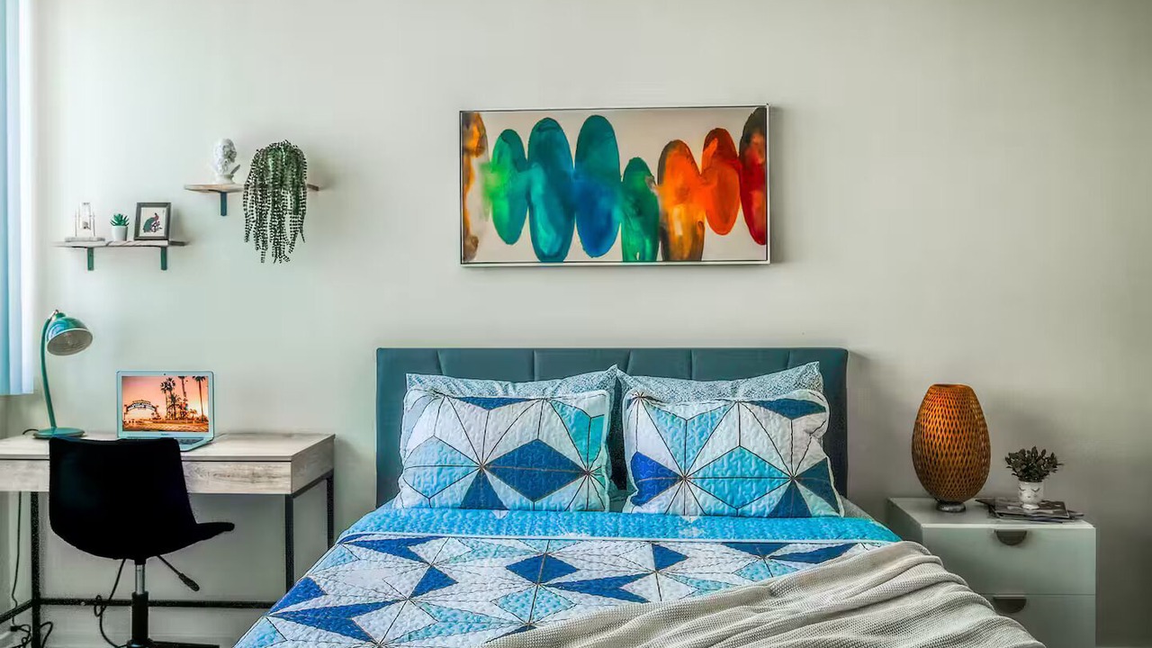 Photo of Bedroom in Downtown