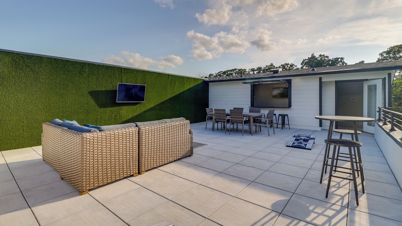 Photo of Outdoor in Central Arlington