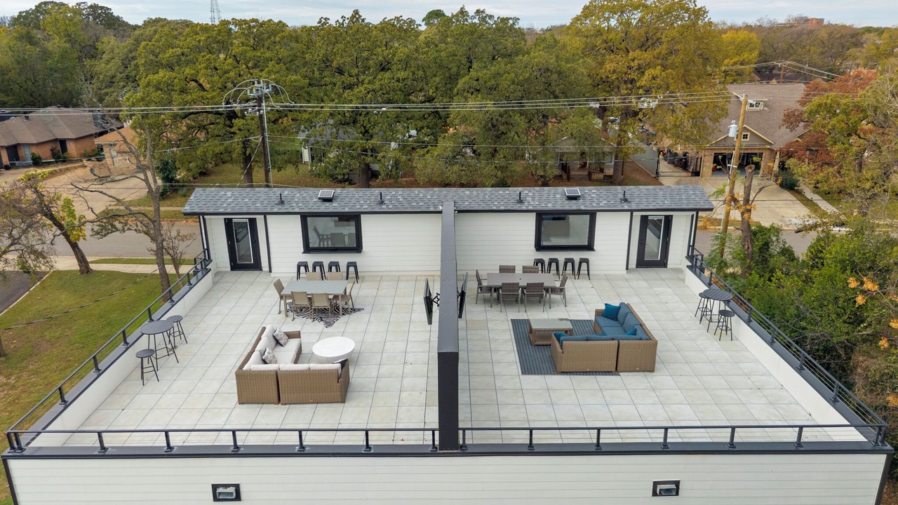 Photo of Outdoor in Central Arlington