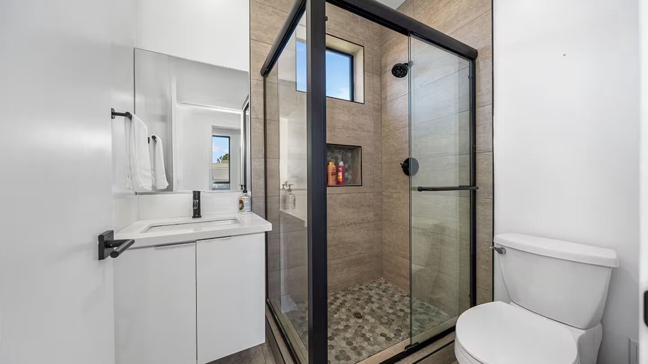 Photo of Bathroom in Fairfax District
