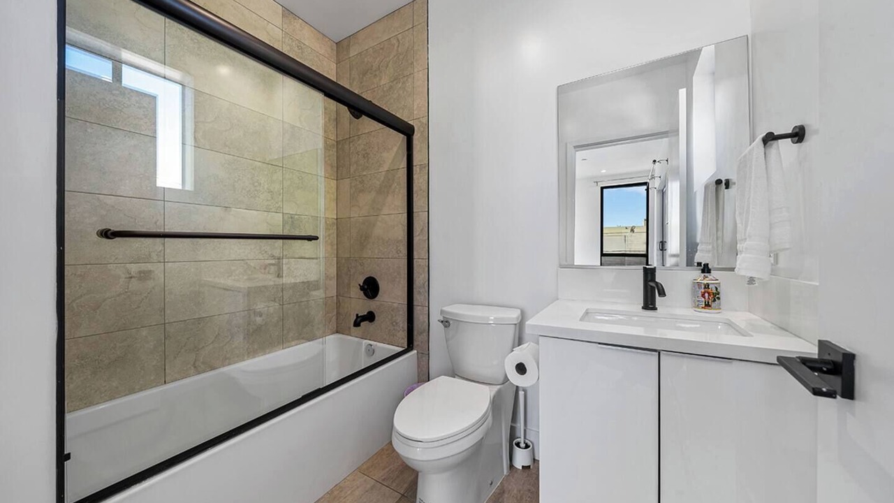 Photo of Bathroom in Fairfax District