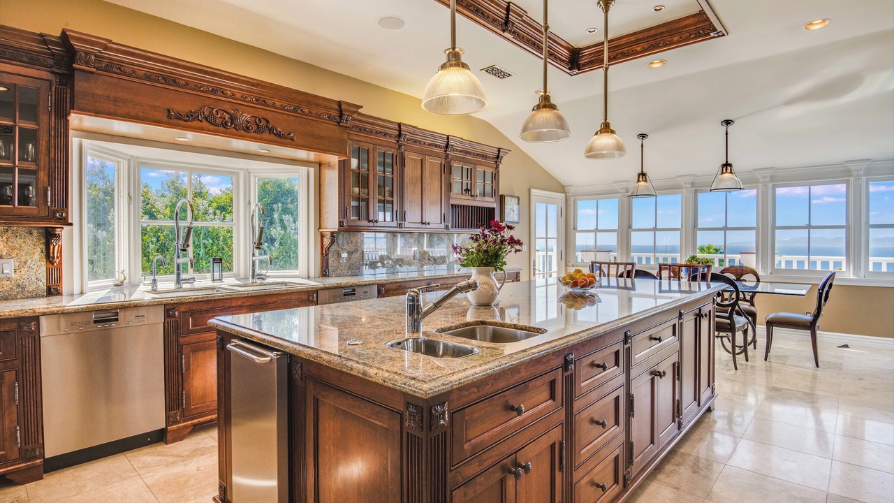Photo of Kitchen in Palos Verdes Estates