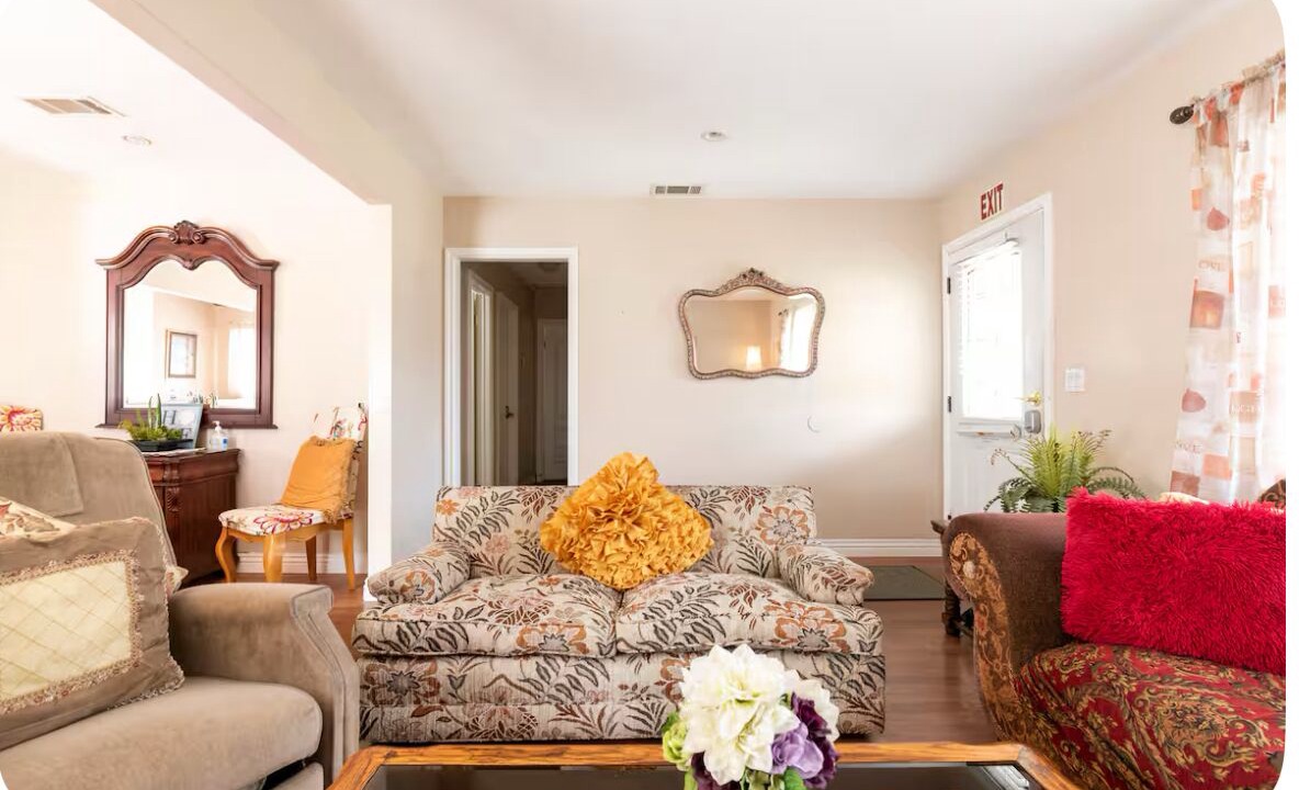 Photo of Livingroom in Torrance