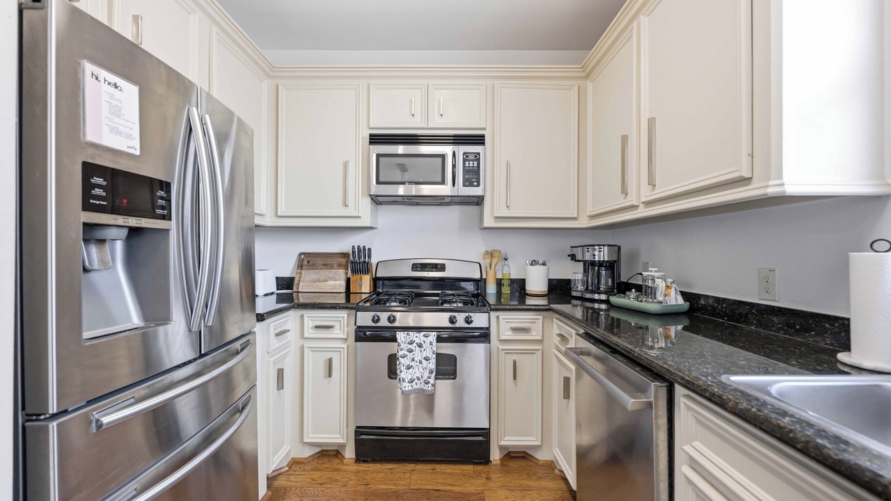 Photo of Kitchen in Washington Ave./ Memorial Park