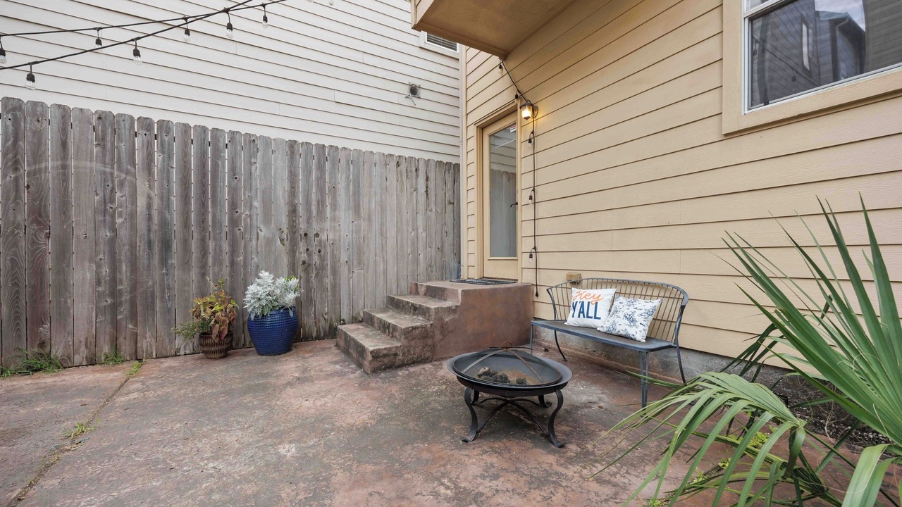Photo of Patio Balcony in Washington Ave./ Memorial Park