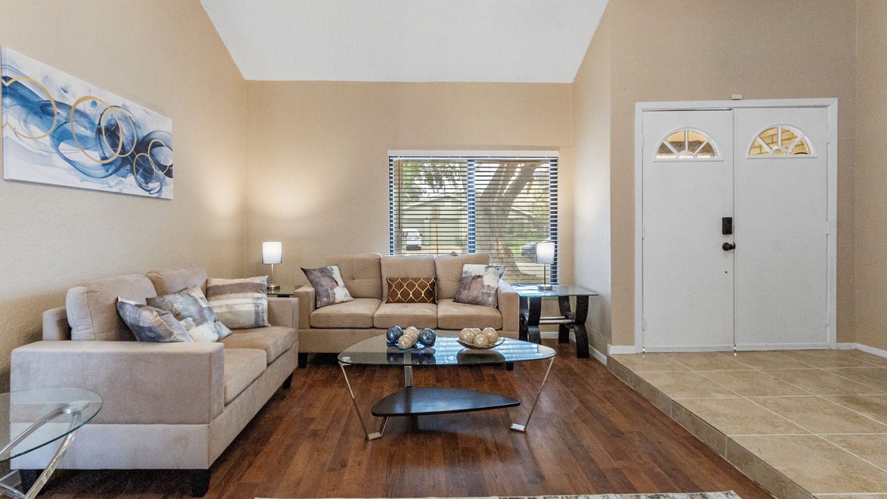 Photo of Livingroom in George Bush Park/Eldridge