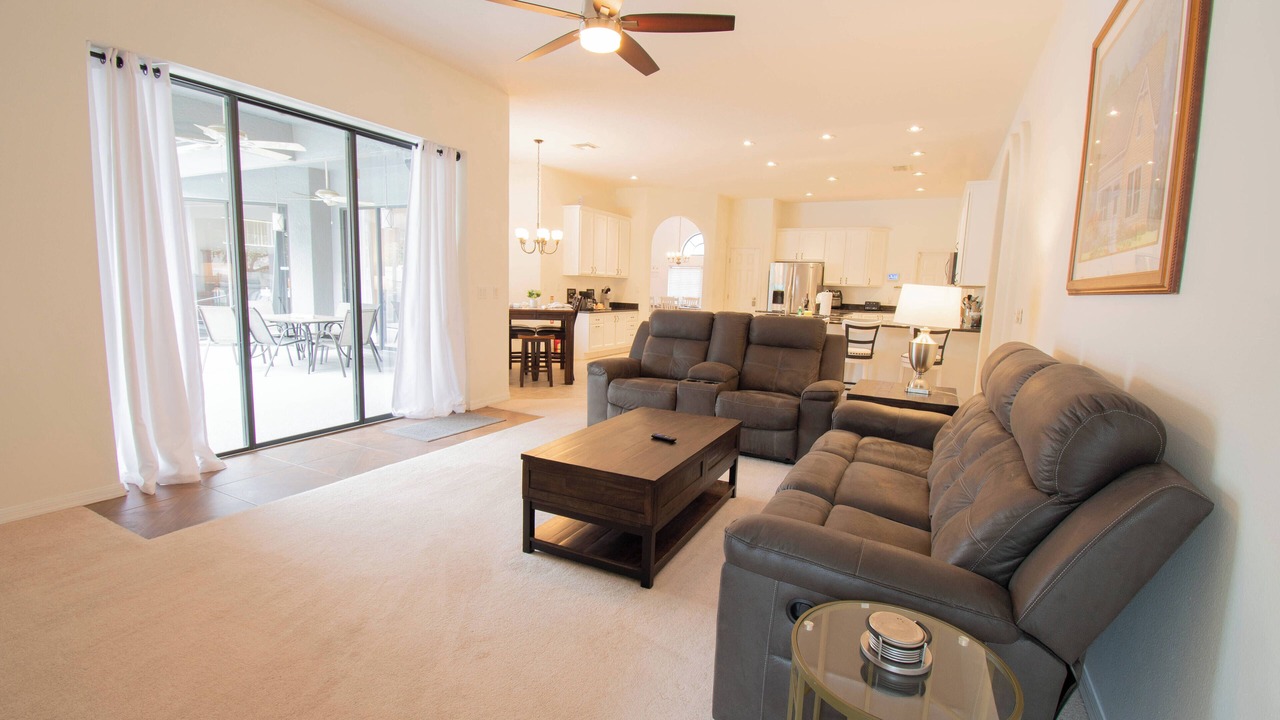 Photo of Livingroom in Legacy Park