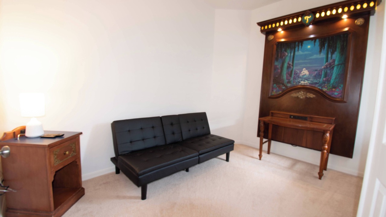 Photo of Livingroom in Legacy Park