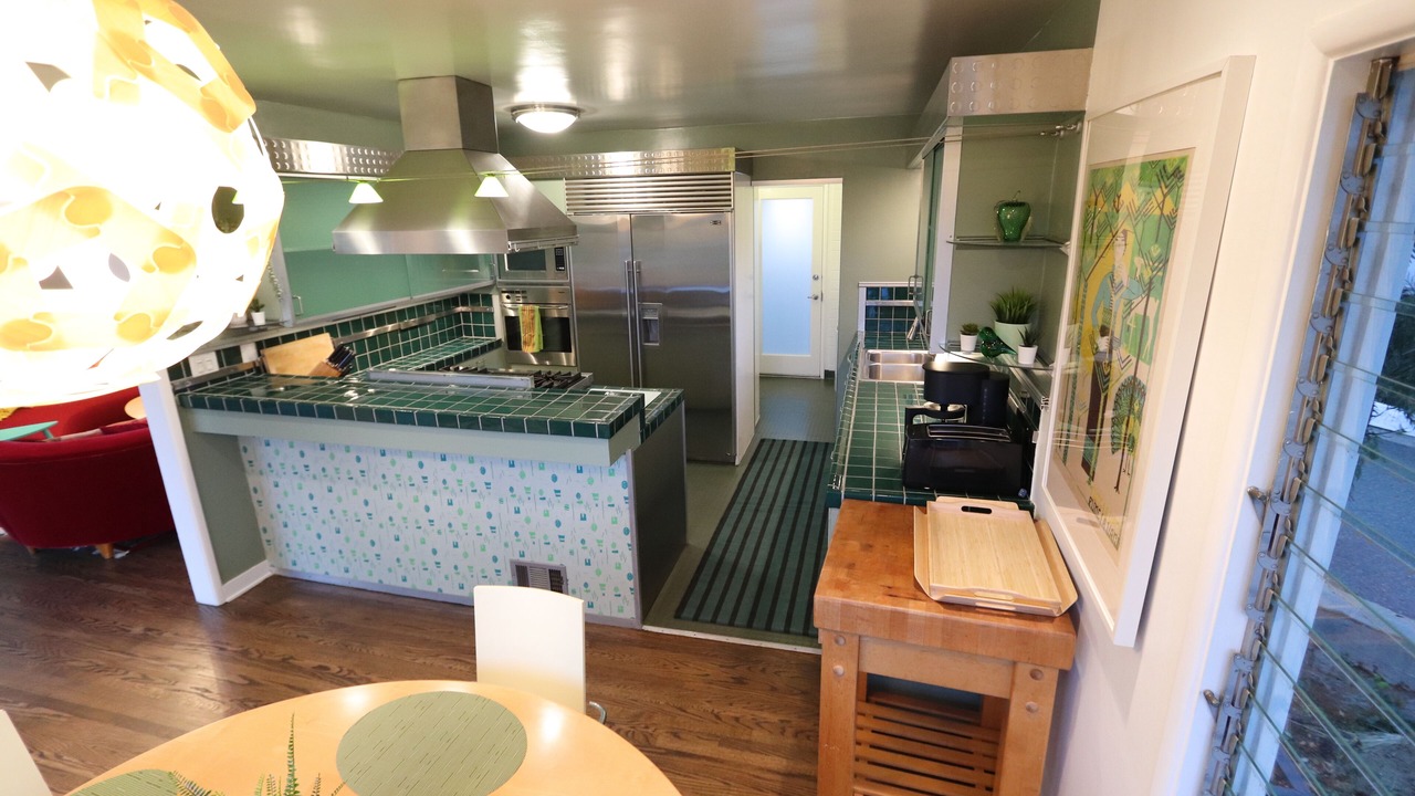 Photo of Kitchen in Hollywoodland