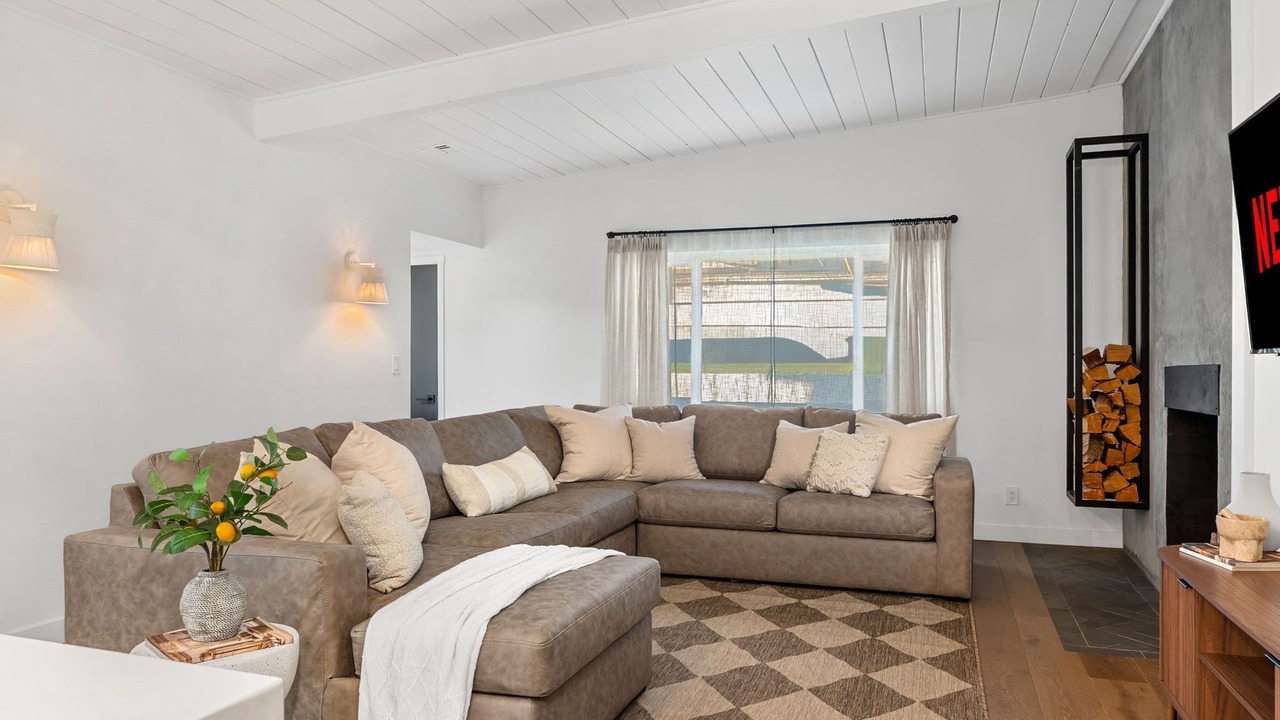 Photo of Livingroom in Lemon Grove