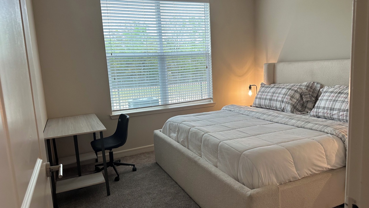 Photo of Bedroom in George Bush Park/Eldridge