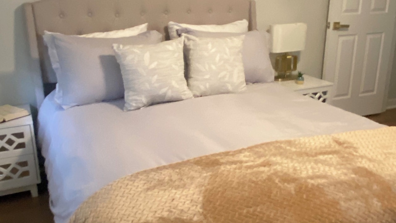Photo of Bedroom in Candler-McAfee