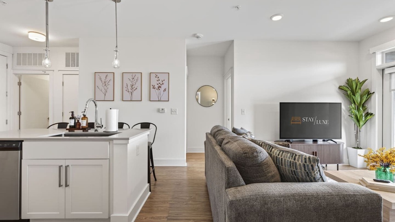 Photo of Livingroom in Second Ward