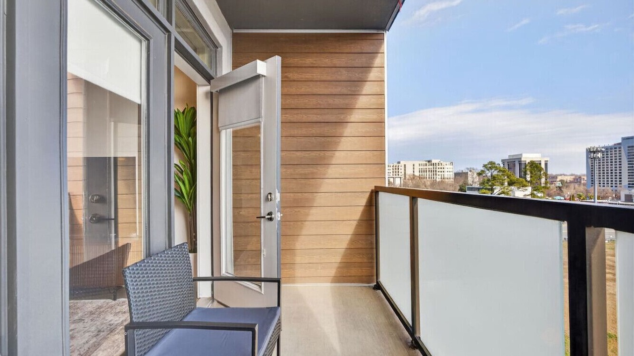 Photo of Patio Balcony in Second Ward