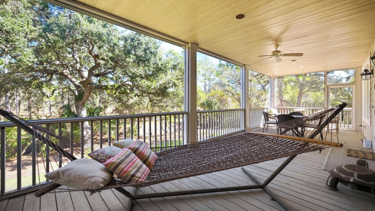 Photo of Patio Balcony in Debordieu Colony