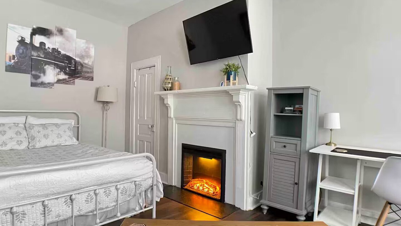 Photo of Bedroom in Hamlet