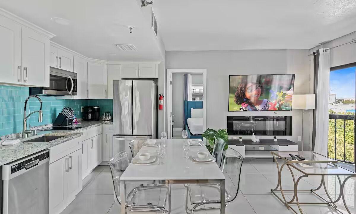Photo of Kitchen in Florida Center