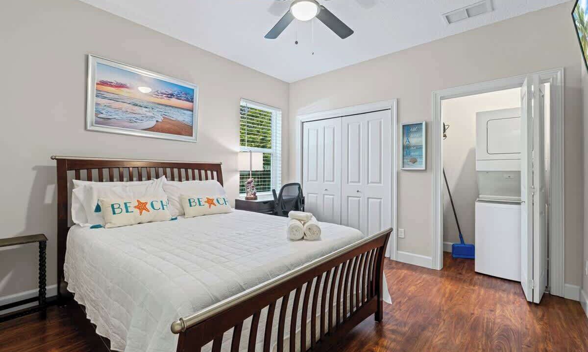Photo of Bedroom in American Beach