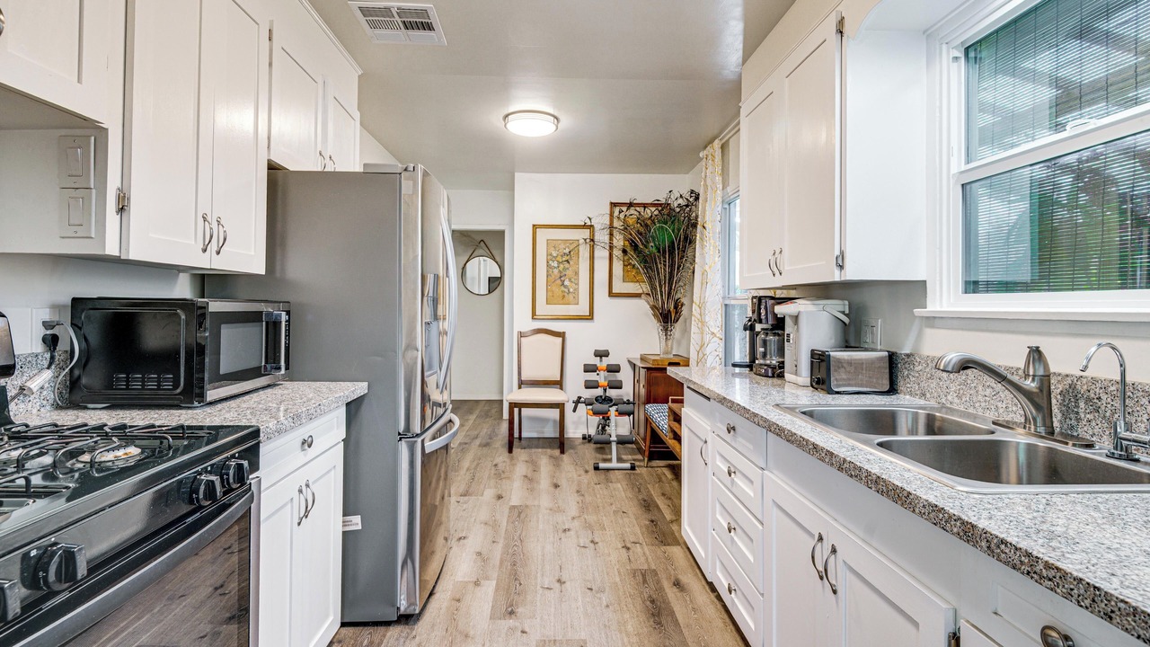 Photo of Kitchen in East Pasadena