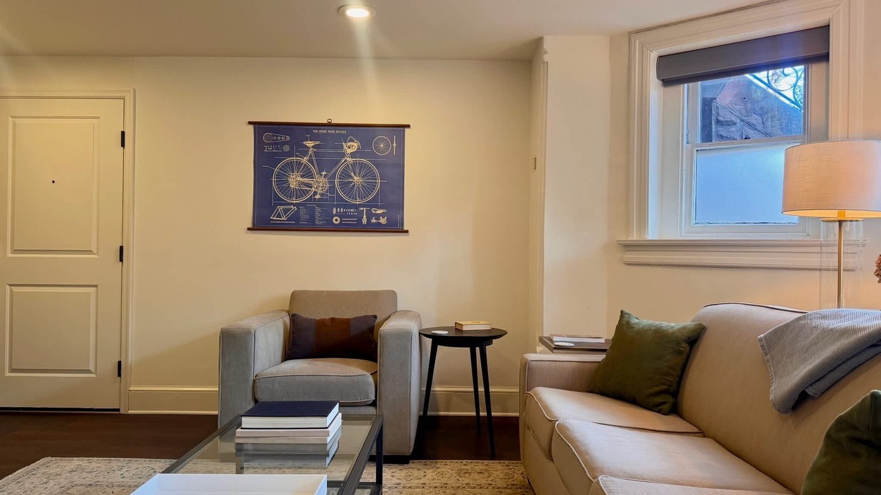 Photo of Livingroom in Logan Circle