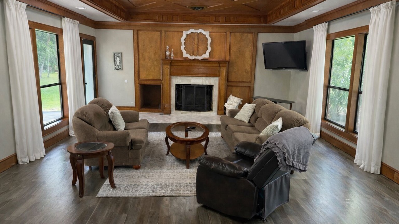 Photo of Livingroom in Jasper