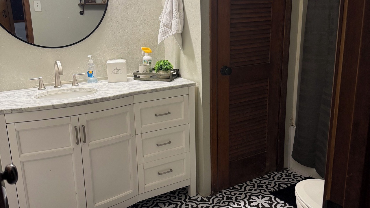 Photo of Bathroom in Jasper